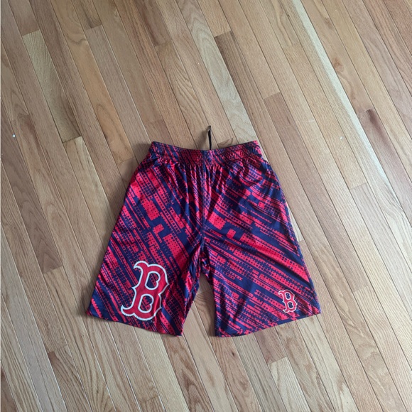 Boston Red Soxs Red and Blue Patterned Athletic Shorts - Picture 1 of 2